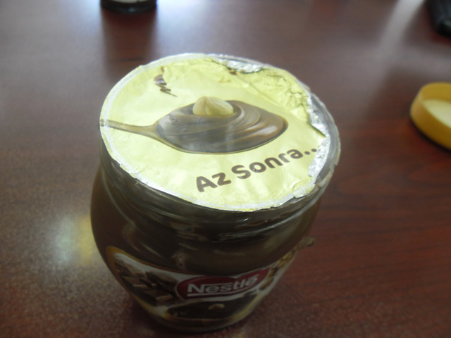 шилэн савыг битүүмжлэх лонхтой.JPG