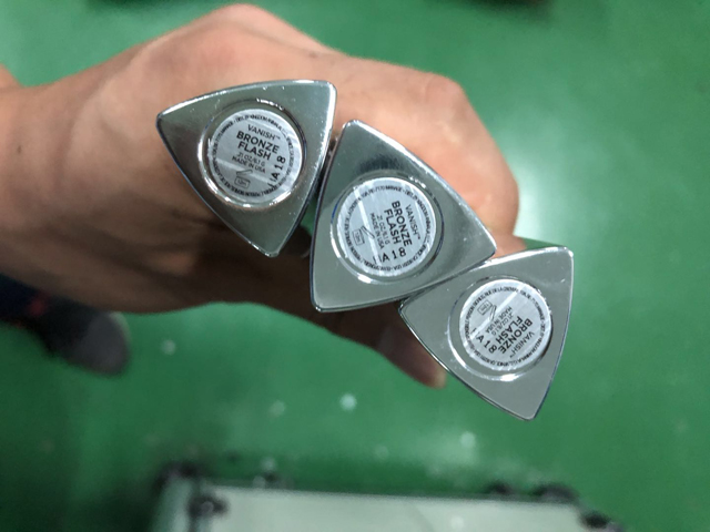 NO3 шошгоны дээж уруулын будаг.jpg