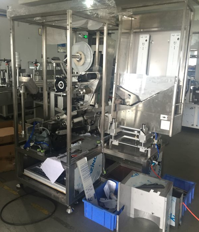 Үйлдвэрийн хоолойд байгаа машинууд labelling.jpg