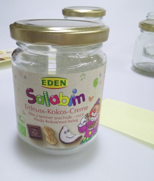 шилэн лонхтой зураг.jpg