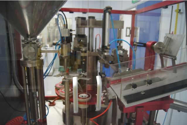 automatic tubes filling sealing machine for toothpaste хадгалах сав.jpg