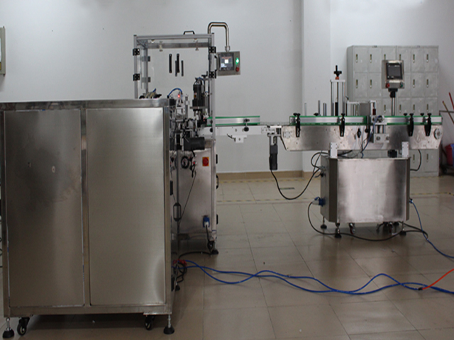 E шингэн шугамын зохион байгуулалттай шил.jpg