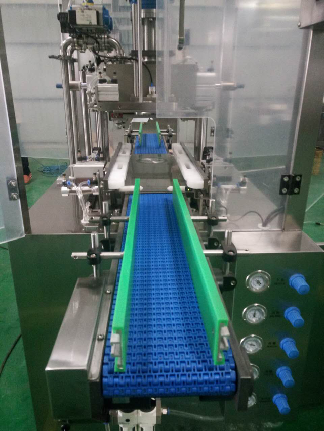 лааз бүс хүргэлт.jpg