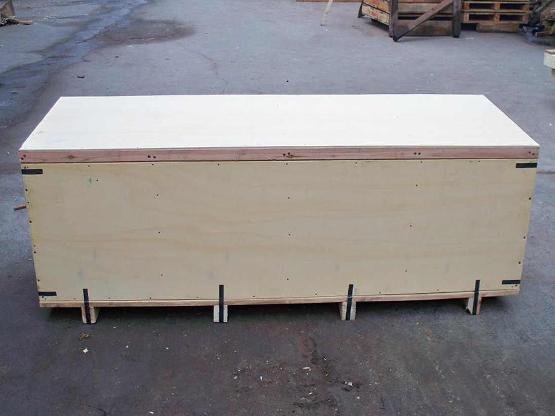 wooden case packaging machinery before shipping дүүргэх машинд зориулсан модон хайрцаг.jpg