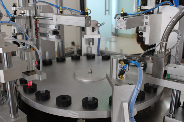 дүүргэгч дарах машин автомат.jpg