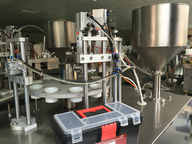 хоолой дүүргэгч чигжээс нь эгнээнд.jpg