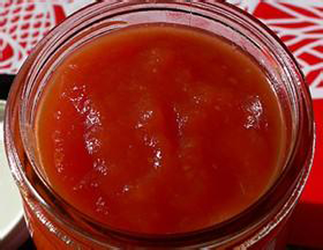 pepper sauce улаан лоолийн соус дүүргэх.jpg