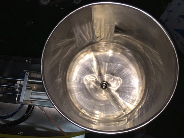 filling hopper for filling sealing хэт авианы чигжээсийг дүүргэх бункер filler.jpg