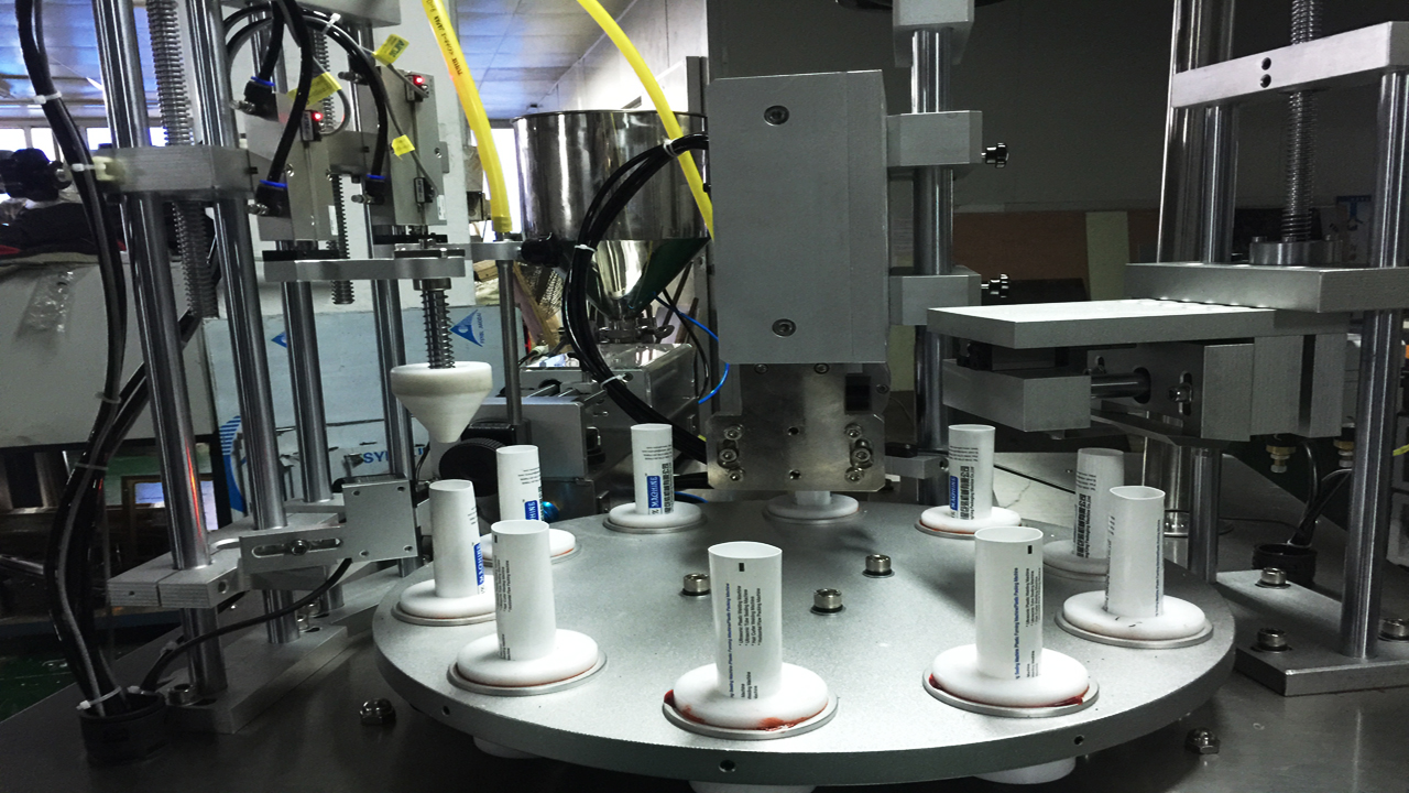 rotary filling sealing machine эргэлтэт дүүргэлт хэт авианы хоолой битүүмжлэх.jpg